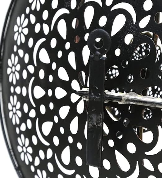 Leaf Round Panel Decorative Showpiece