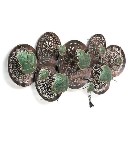 Leaf Round Panel Decorative Showpiece
