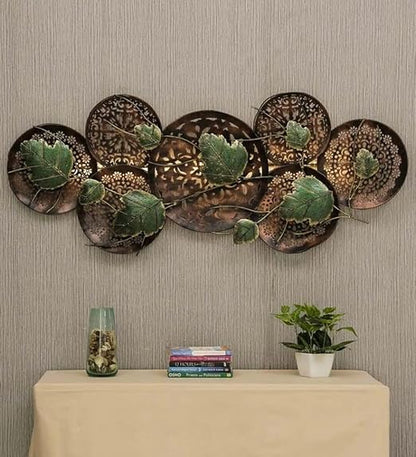 Leaf Round Panel Decorative Showpiece